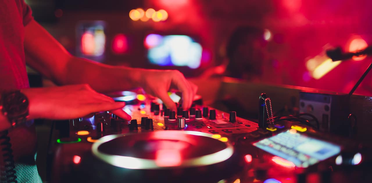 What do DJs actually do on stage or at weddings? Encore Entertainment