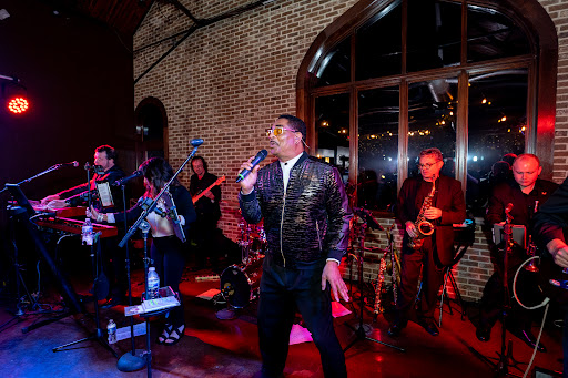 the band etc... is Indianapolis' big fun wedding and cover band 16